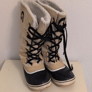 Sorel Beige and Black Winter Boots